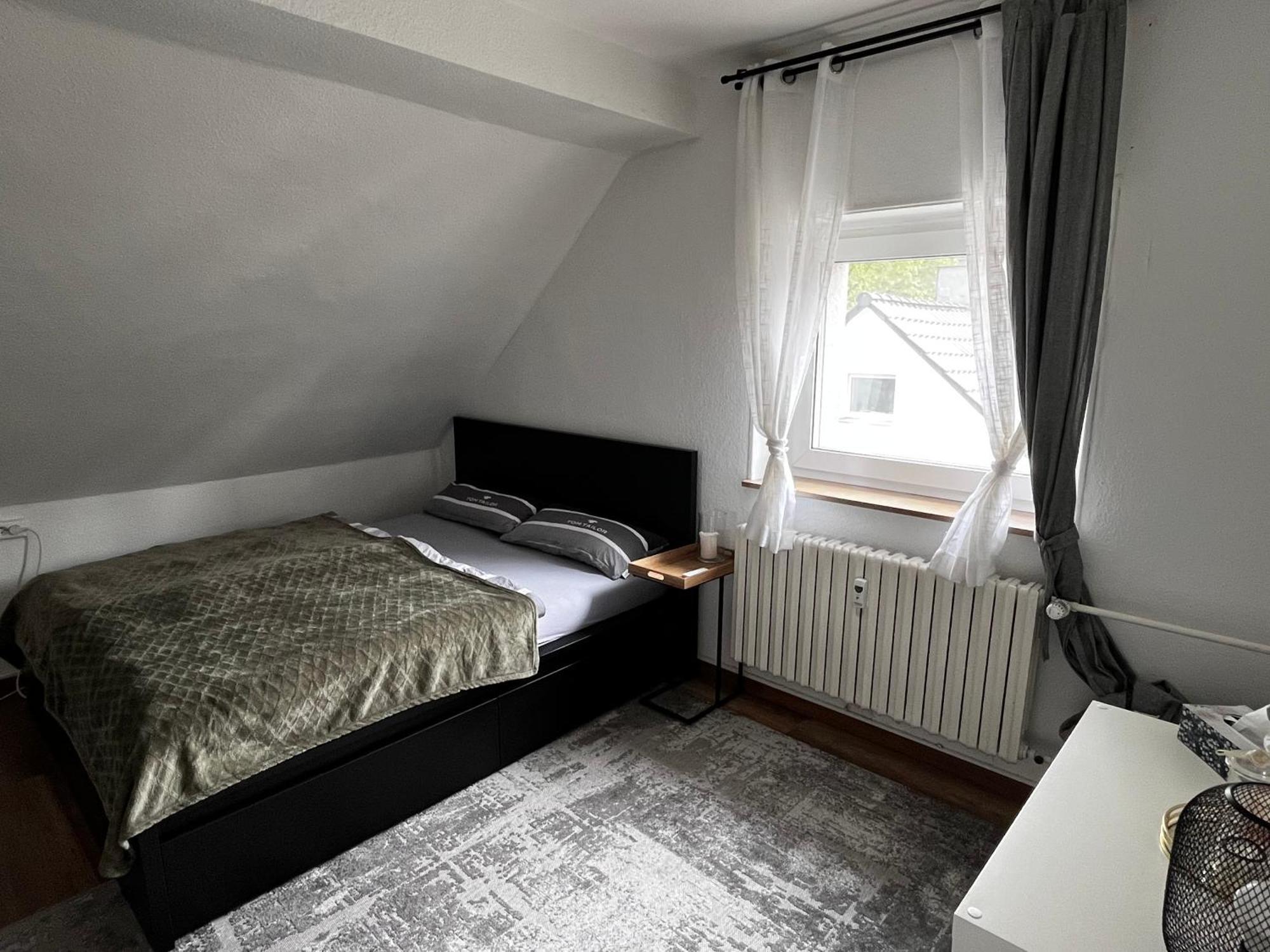 Flattyone Ruhrgebiet - Schlafkomfort Und Anbindung - Neu Renoviert Bochum Exterior foto